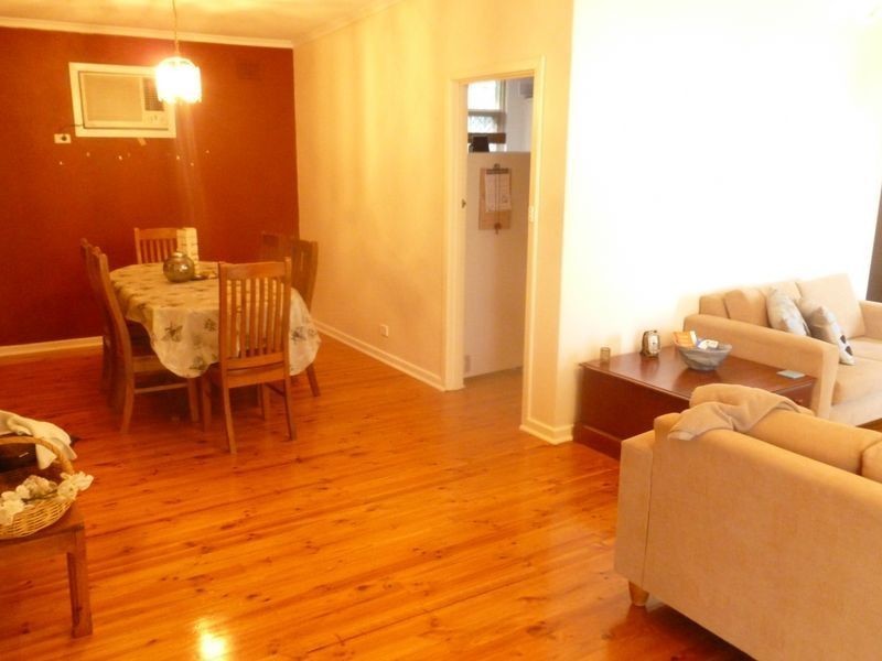 15 Parslow Road, Para Hills SA 5096