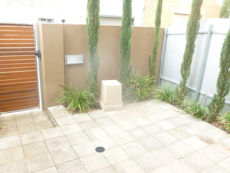 2/31 Brown Street, Brompton SA 5007