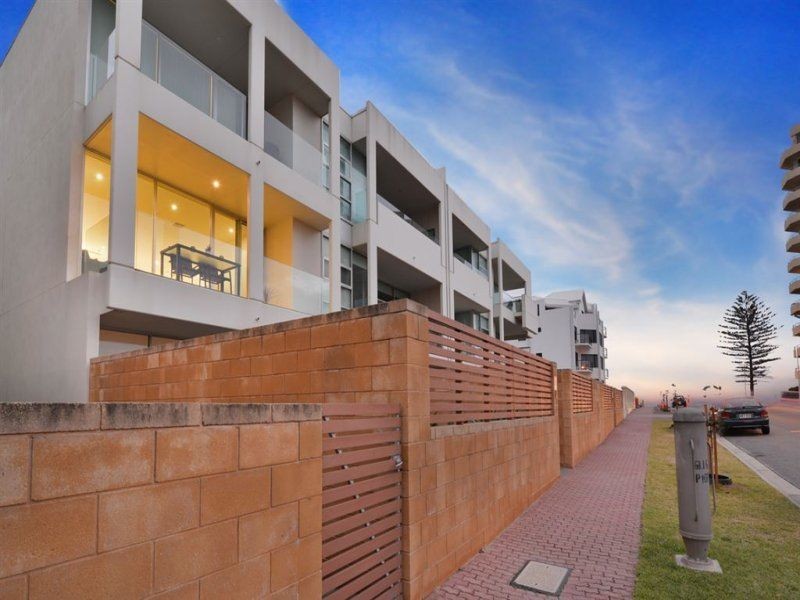 15/4 King Street, Glenelg North SA 5045
