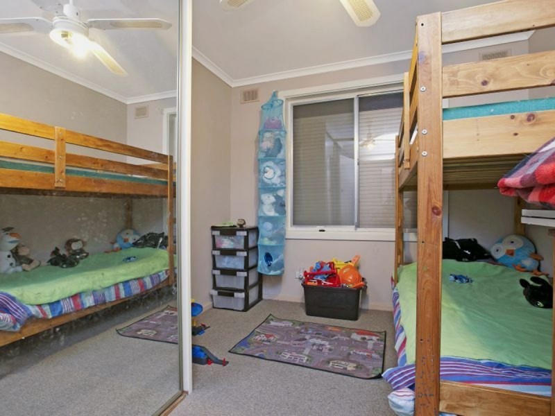 7 Oliver Street, Christie Downs SA 5164