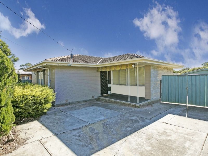 7 Oliver Street, Christie Downs SA 5164