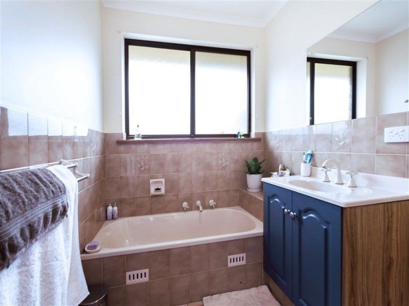 8/19a Gilbert Street, Newton SA 5074