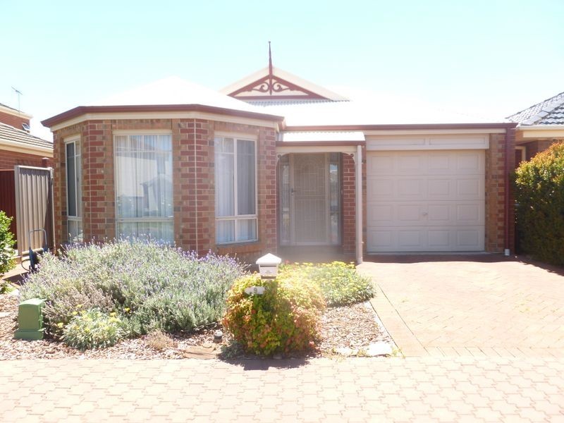 9 Dovecote Street, Oakden SA 5086