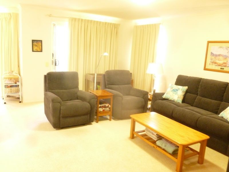 9 Dovecote Street, Oakden SA 5086