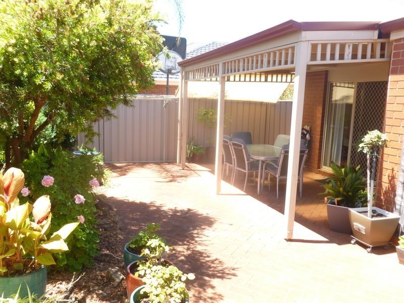 9 Dovecote Street, Oakden SA 5086