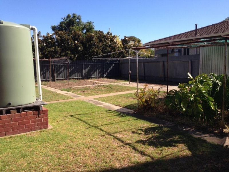 14 Tenth Avenue, St Peters SA 5069