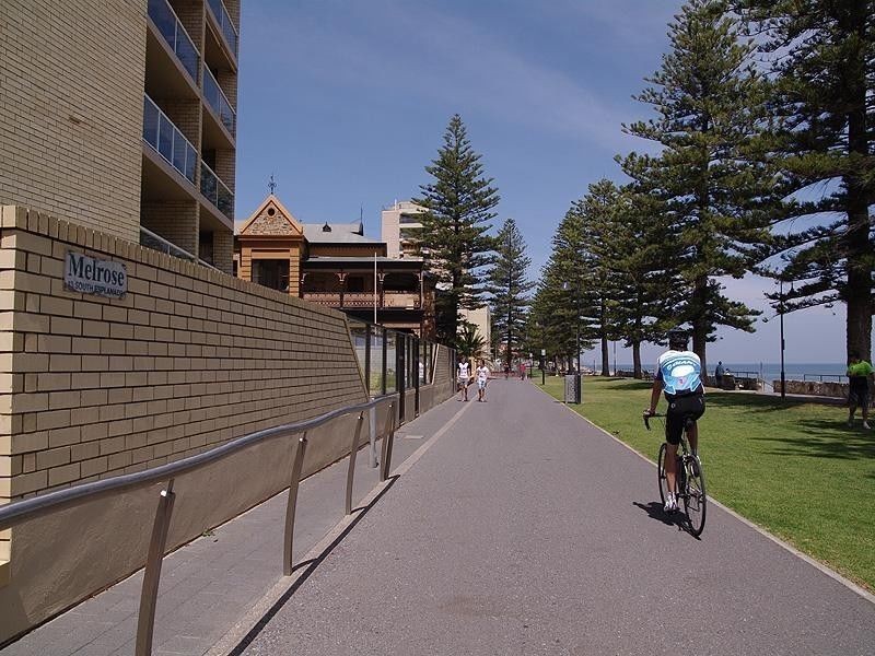 11/8-10 Robert Street, Glenelg South SA 5045