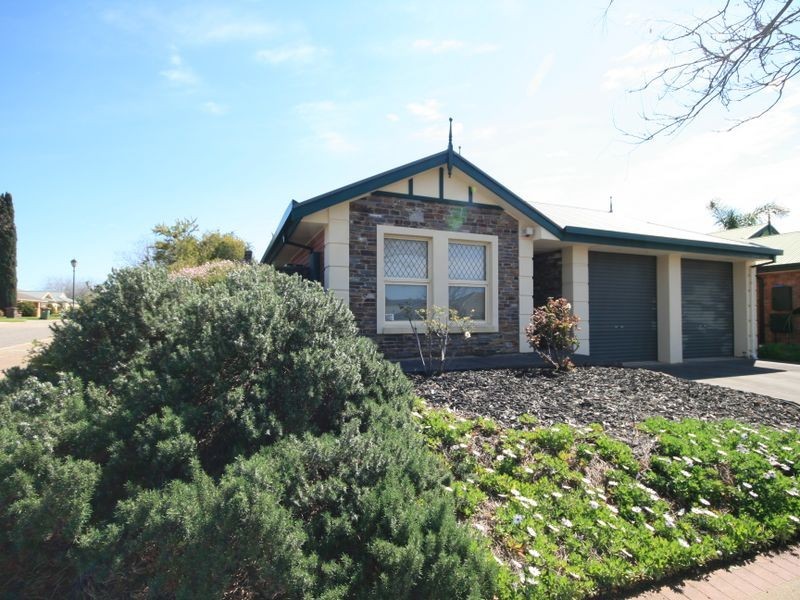 6 Locheal Avenue, Greenwith SA 5125