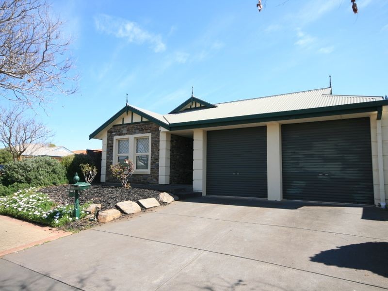 6 Locheal Avenue, Greenwith SA 5125