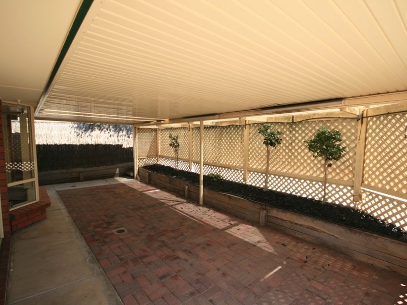 6 Locheal Avenue, Greenwith SA 5125
