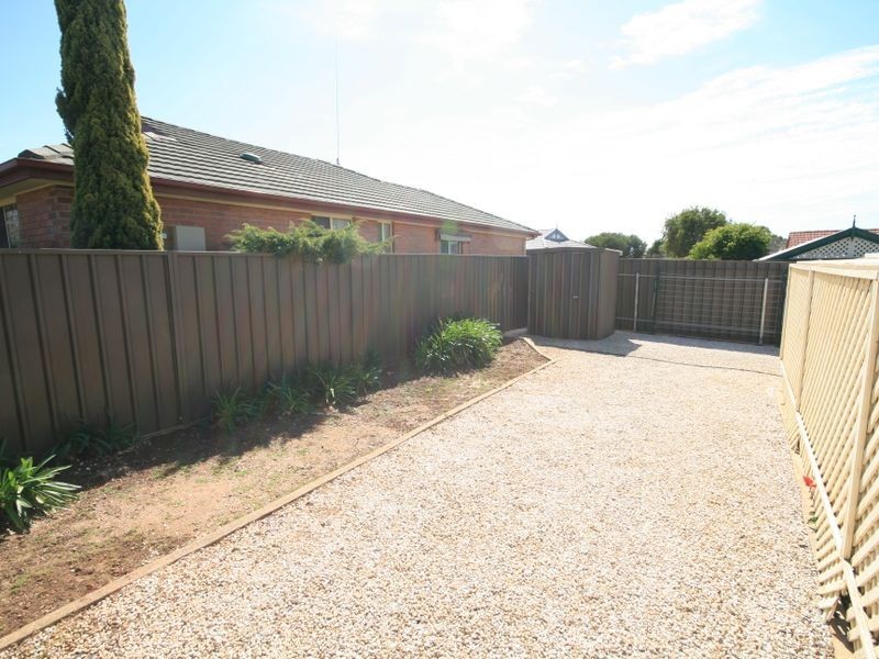 6 Locheal Avenue, Greenwith SA 5125