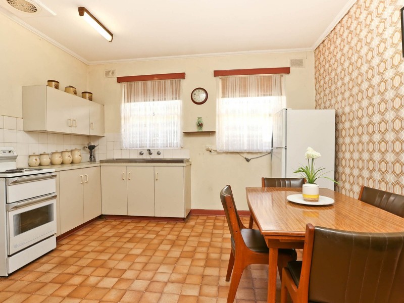 4 Burns Avenue, Sefton Park SA 5083