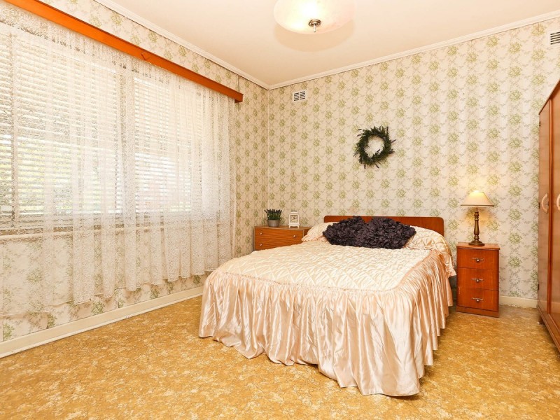 4 Burns Avenue, Sefton Park SA 5083