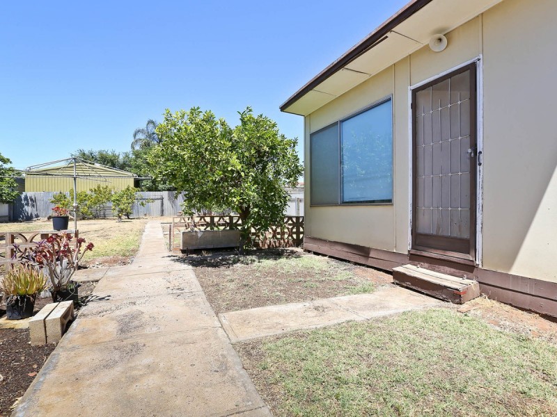 4 Burns Avenue, Sefton Park SA 5083