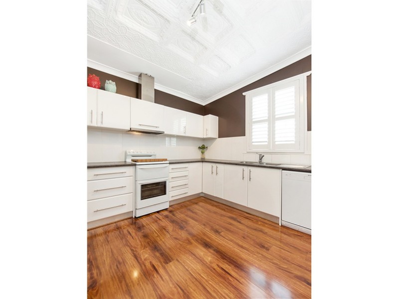 11 Spring Street, Beverley SA 5009