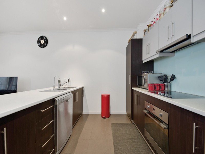 18/2-6 Goodall Parade, Mawson Lakes SA 5095