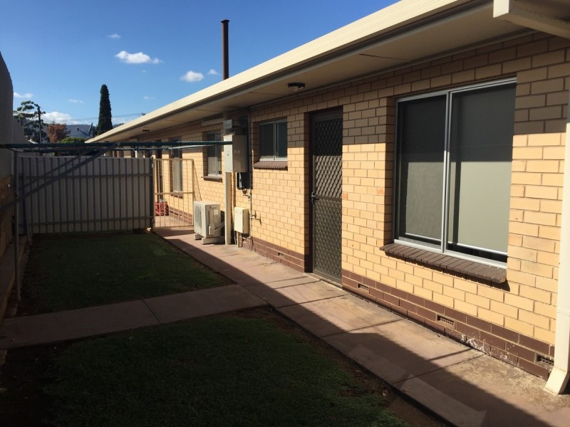 1/3 Moore Crescent, Campbelltown SA 5074