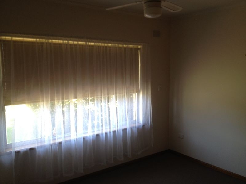 1/3 Moore Crescent, Campbelltown SA 5074