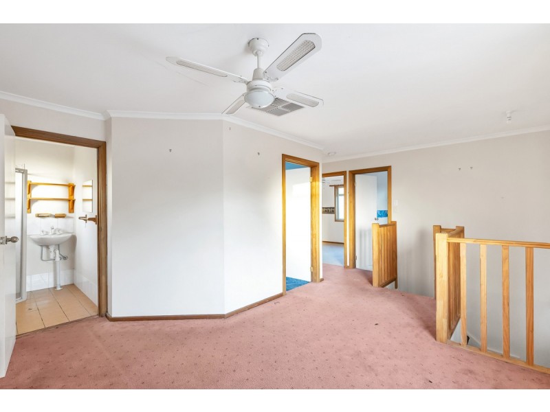 6 Truro Place, Salisbury Heights SA 5109