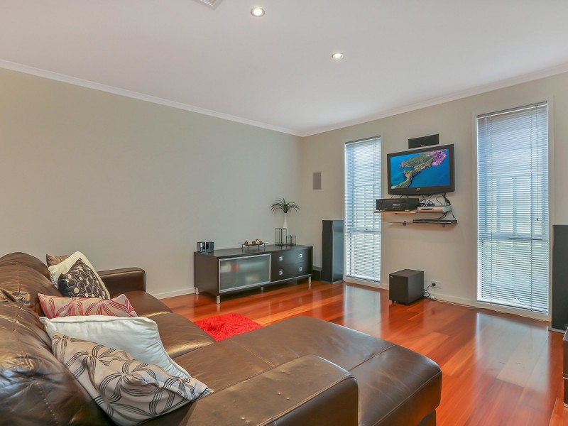 34 Daveys Road, Flagstaff Hill SA 5159