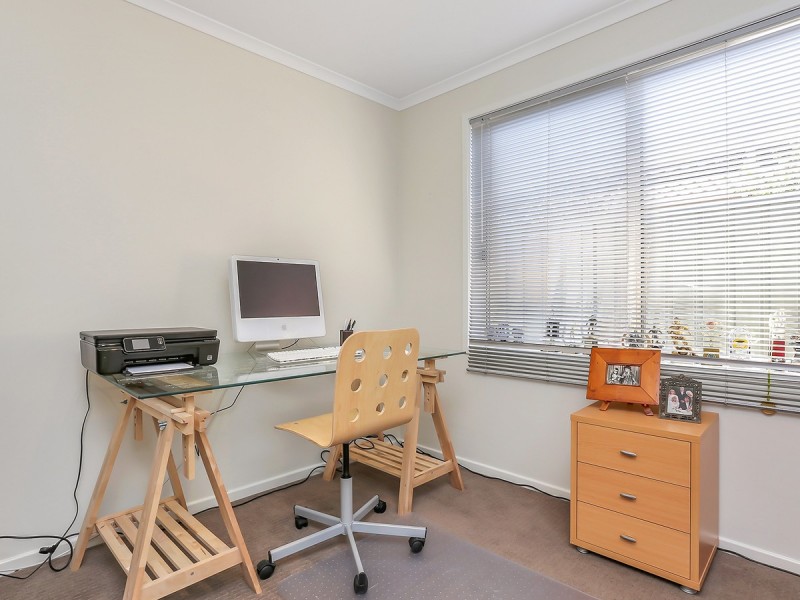 34 Daveys Road, Flagstaff Hill SA 5159