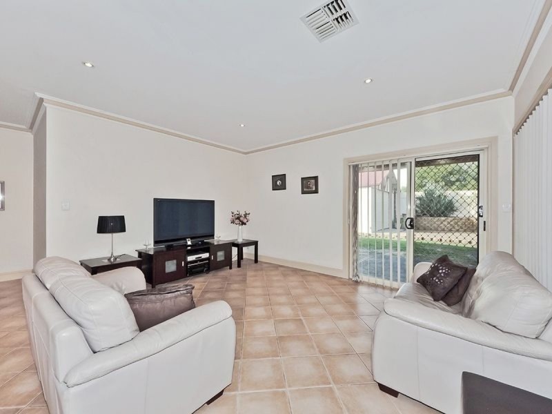 18 Angelo Street, Newton SA 5074