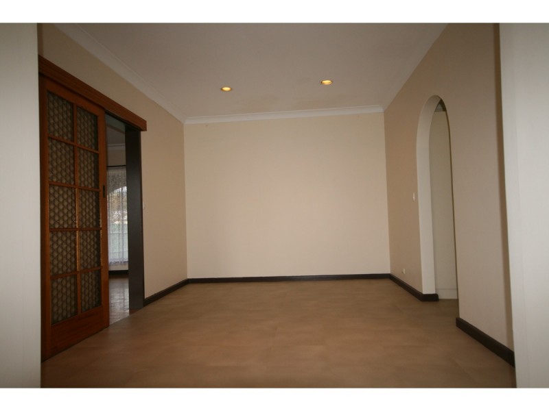 11 Hamilton Terrace, Paradise SA 5075