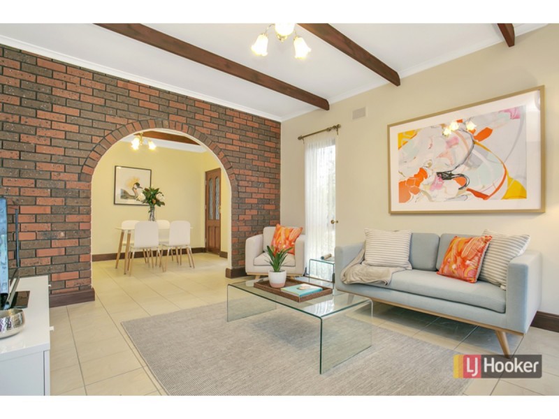 11 Neptune Crescent, West Beach SA 5024