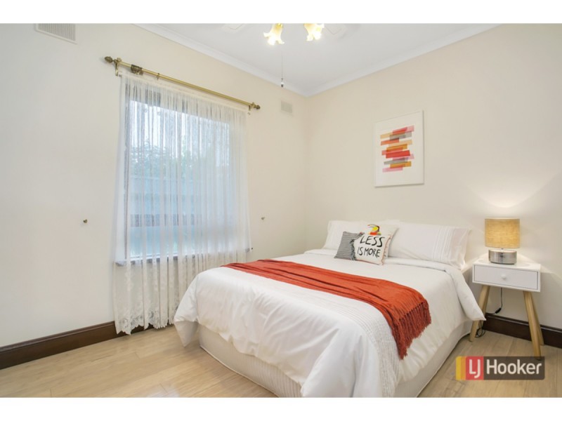 11 Neptune Crescent, West Beach SA 5024