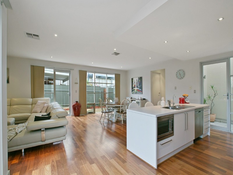 11 Yates Street, Mawson Lakes SA 5095