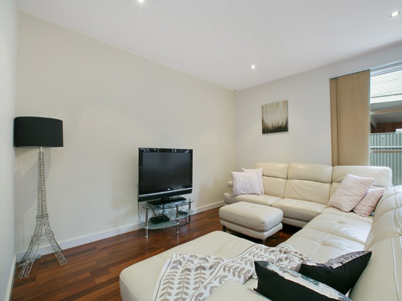 11 Yates Street, Mawson Lakes SA 5095
