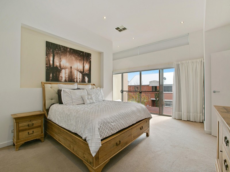 11 Yates Street, Mawson Lakes SA 5095