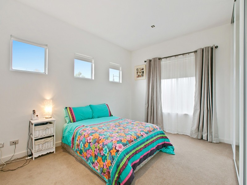 11 Yates Street, Mawson Lakes SA 5095