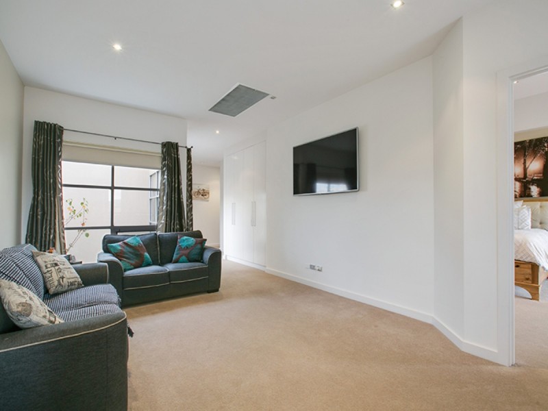 11 Yates Street, Mawson Lakes SA 5095