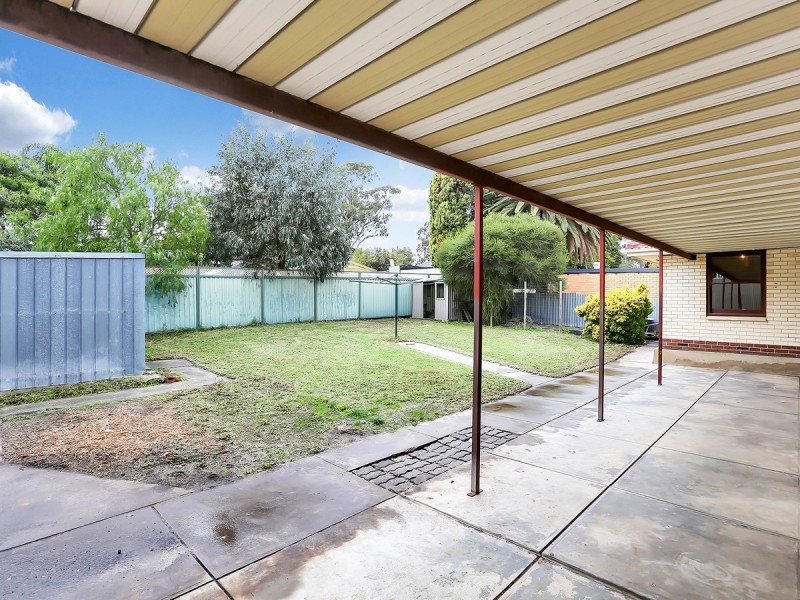 17 Wyndham Crescent, Surrey Downs SA 5126