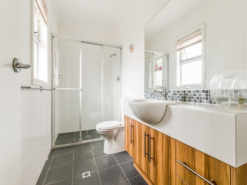 27 Bolton Avenue, Devon Park SA 5008