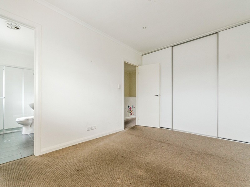 27 Bolton Avenue, Devon Park SA 5008