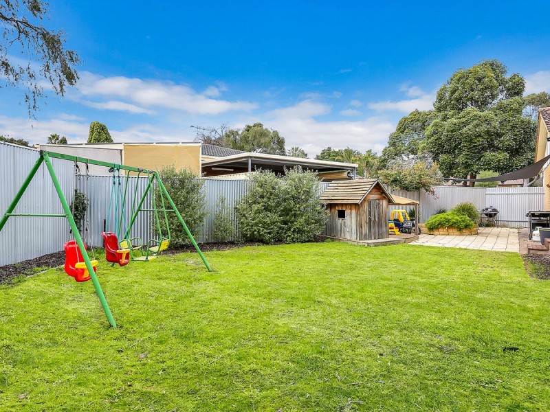 4 Niblick Street, Fairview Park SA 5126