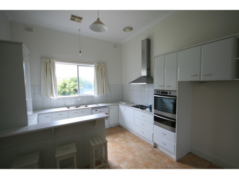 23 Winchester Street, St Peters SA 5069