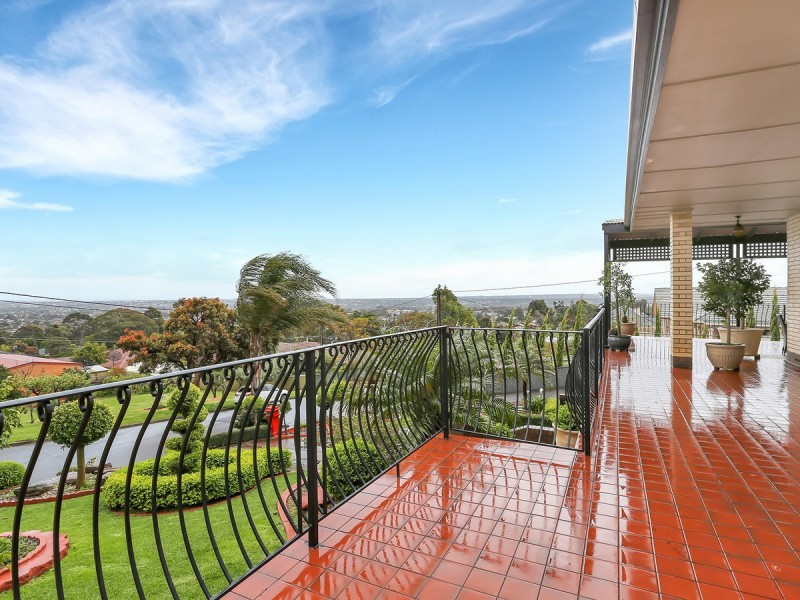 9 Yalpara Avenue, Rostrevor SA 5073
