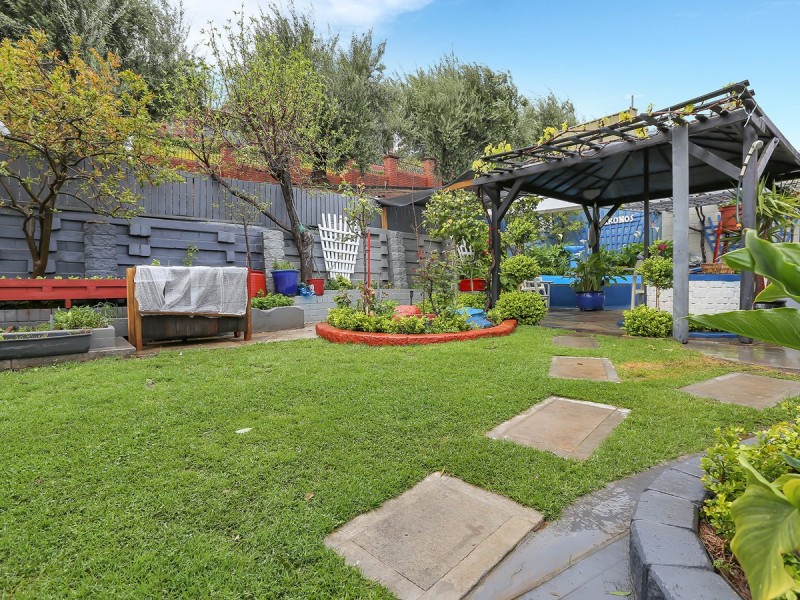 9 Yalpara Avenue, Rostrevor SA 5073