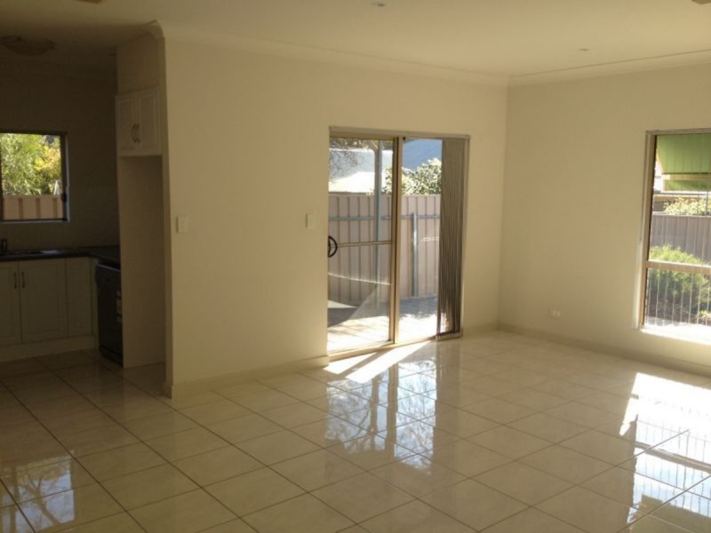 4a Karyn Avenue, Campbelltown SA 5074