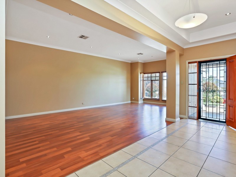 36 Landseer Crescent, Dernancourt SA 5075