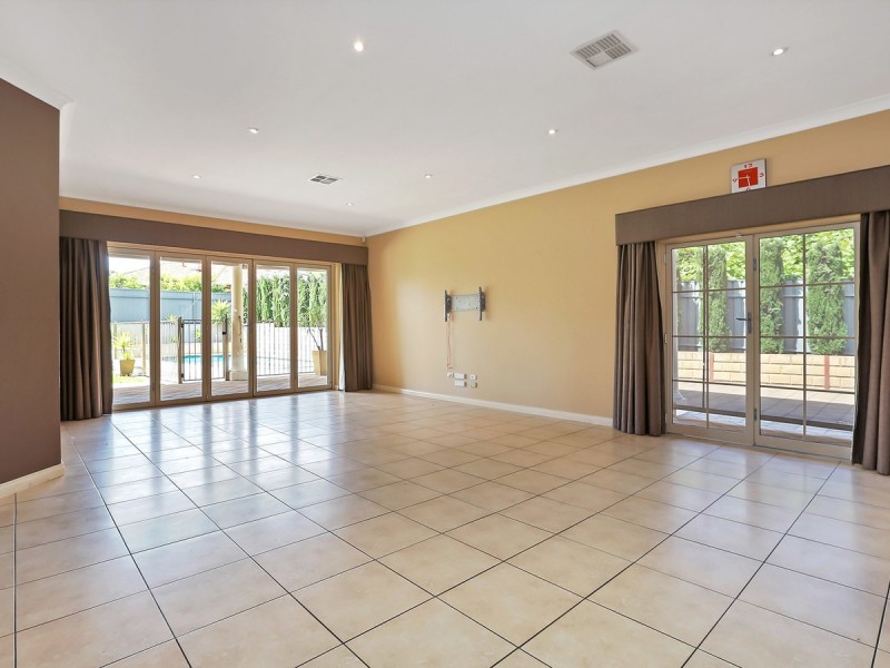 36 Landseer Crescent, Dernancourt SA 5075