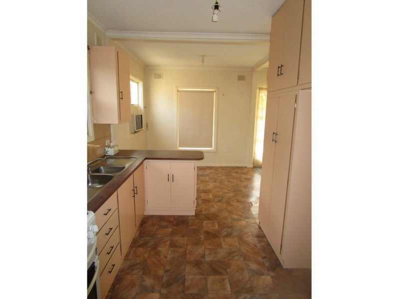 4 Chrysler Drive, Holden Hill SA 5088