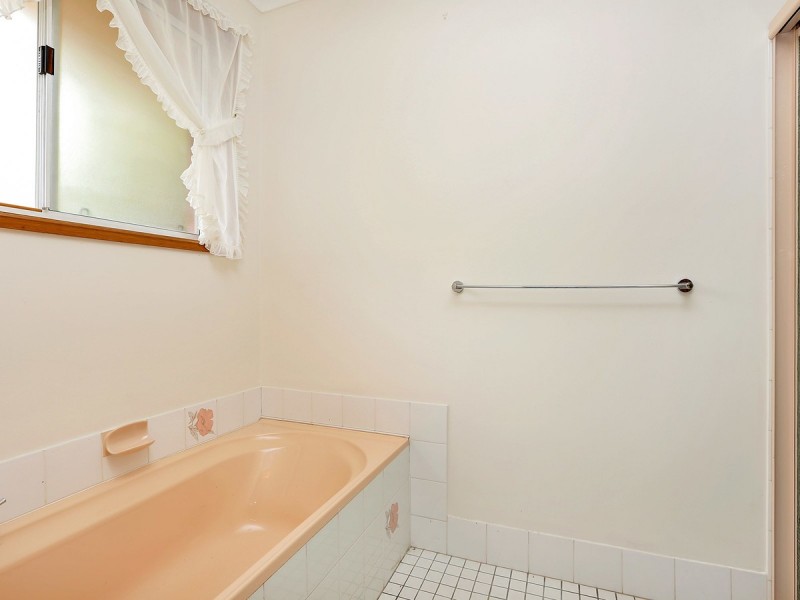 392 Grenfell Road, Fairview Park SA 5126