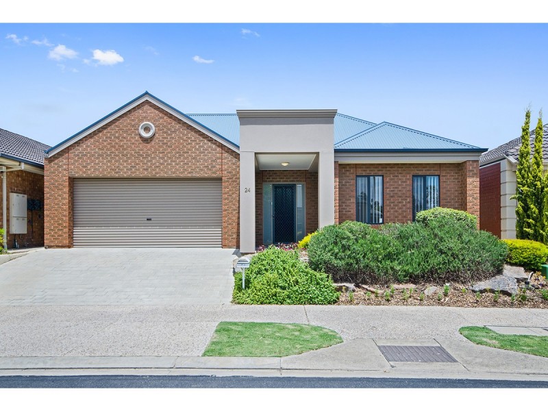 24 Mallard Crescent, Mawson Lakes SA 5095