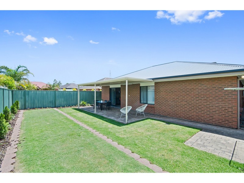 24 Mallard Crescent, Mawson Lakes SA 5095