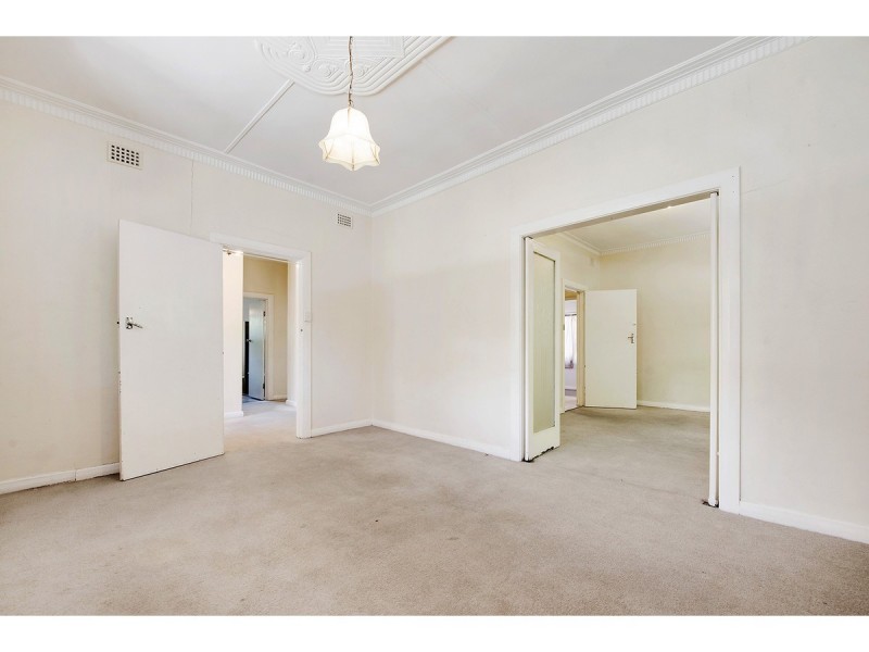 57 Eighth Avenue, St Peters SA 5069