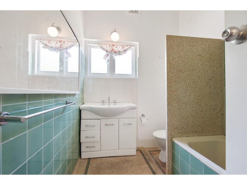 57 Eighth Avenue, St Peters SA 5069